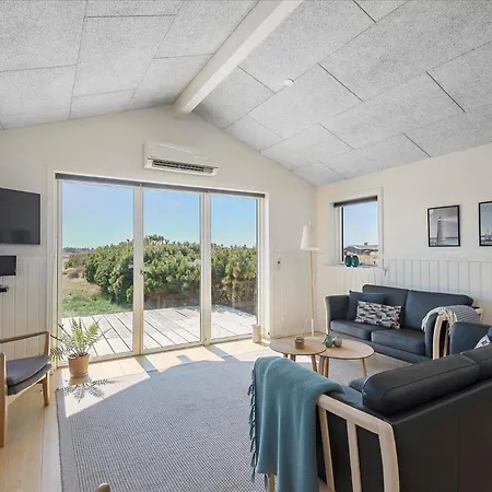 Bv216-blavand-nordslugen-11-a بيت للعطل *